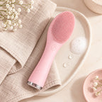 Alsunu sonic cleansing brush in use